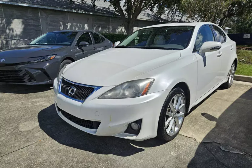 2013 Lexus IS 250 photo 1