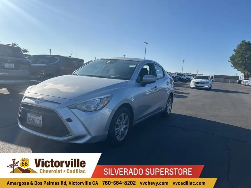 2019 Toyota Yaris L photo 1