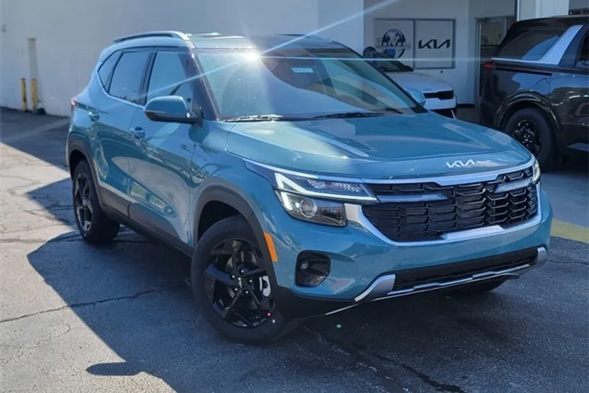 2026 Kia Seltos EX photo 1