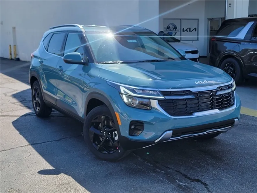2026 Kia Seltos EX photo 1
