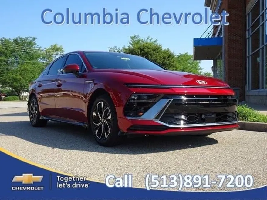 2024 Hyundai Sonata SEL photo 1