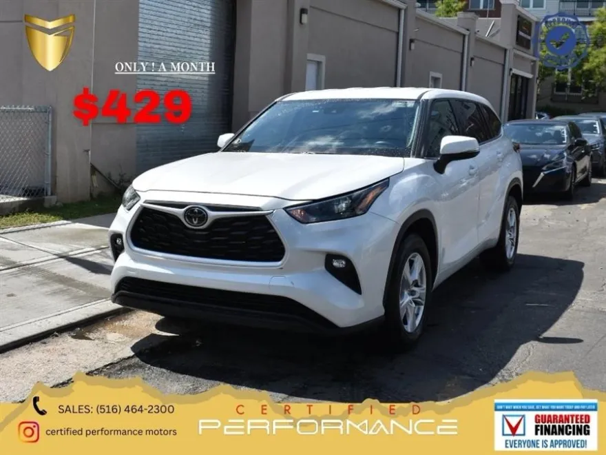 2024 Toyota Highlander L photo 1