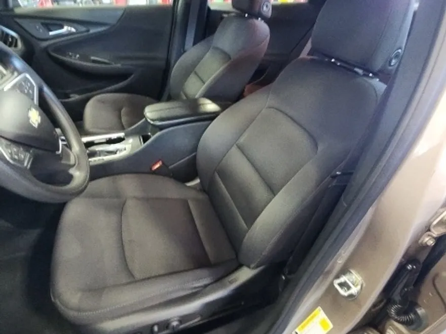 2022 Chevrolet Malibu 1LT photo 1