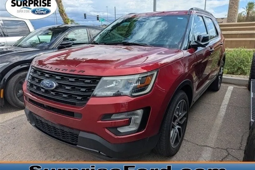 2017 Ford Explorer Sport photo 1