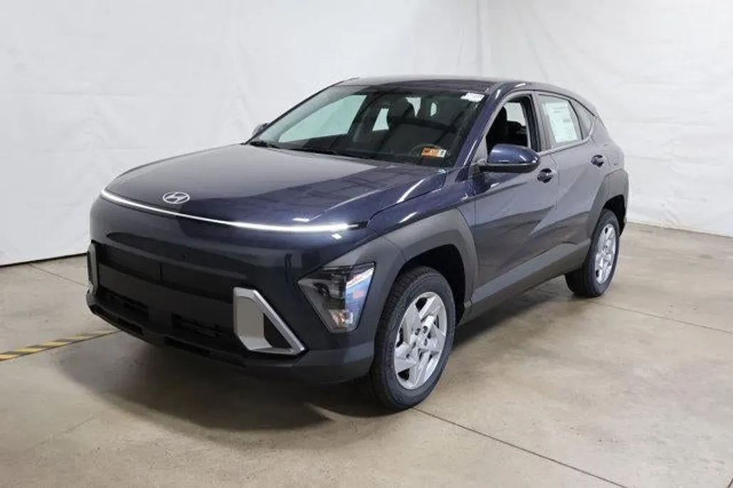 2026 Hyundai Kona SE photo 1