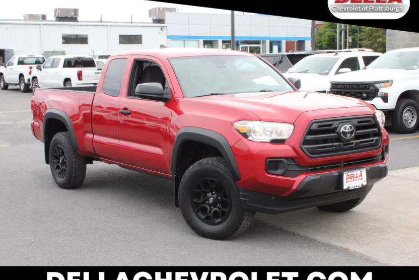 2019 Toyota Tacoma 4x4 SR photo 1