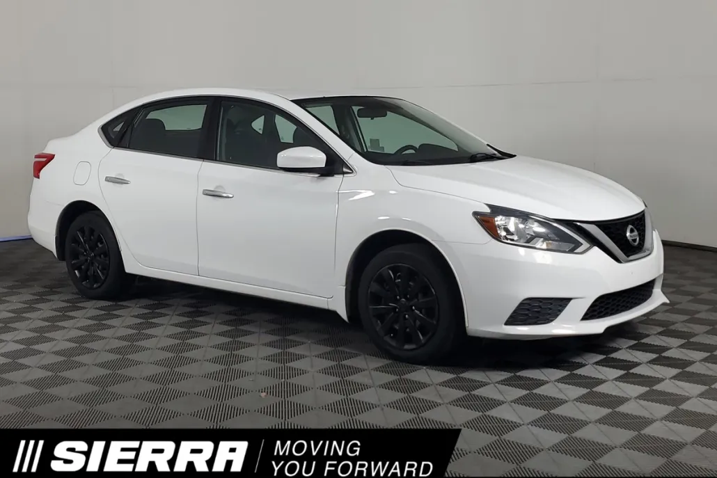 2017 Nissan Sentra S photo 1