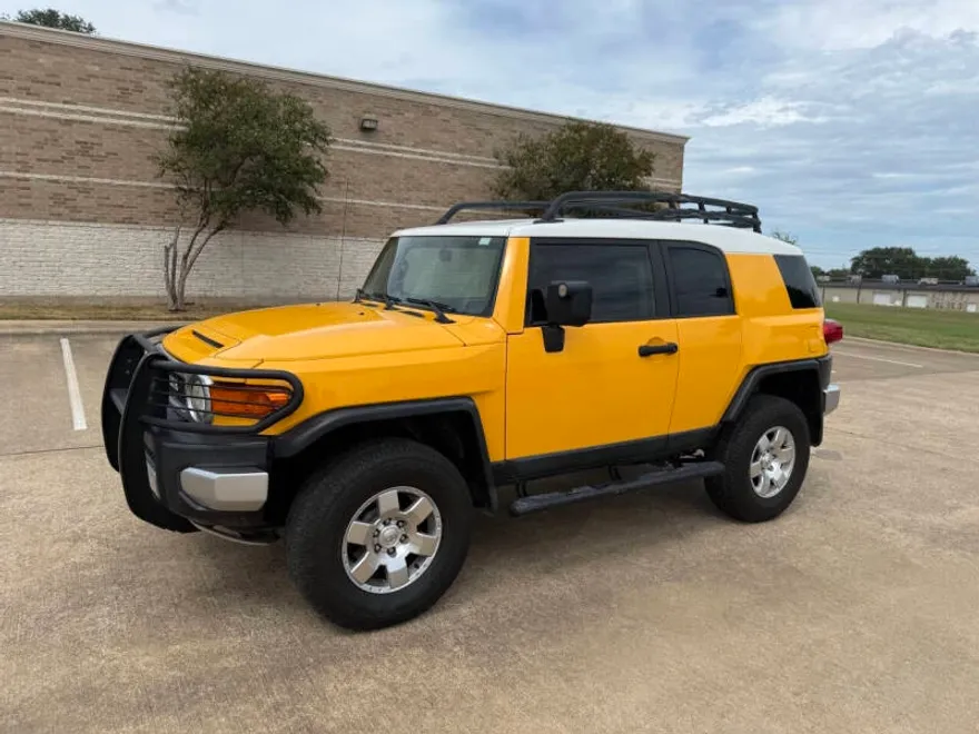 2007 Toyota FJ Cruiser Base photo 1
