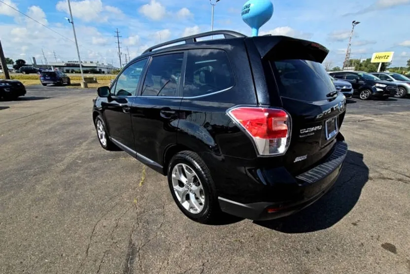 2018 Subaru Forester 2.5i Touring photo 1