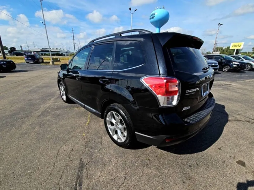 2018 Subaru Forester 2.5i Touring photo 1