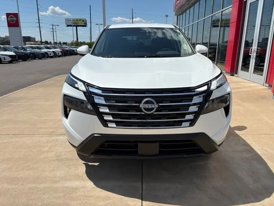 2026 Nissan Rogue SV photo 1