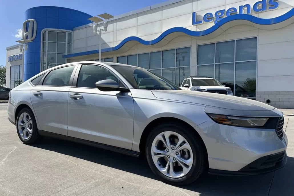 2025 Honda Accord 1.5T LX photo 1