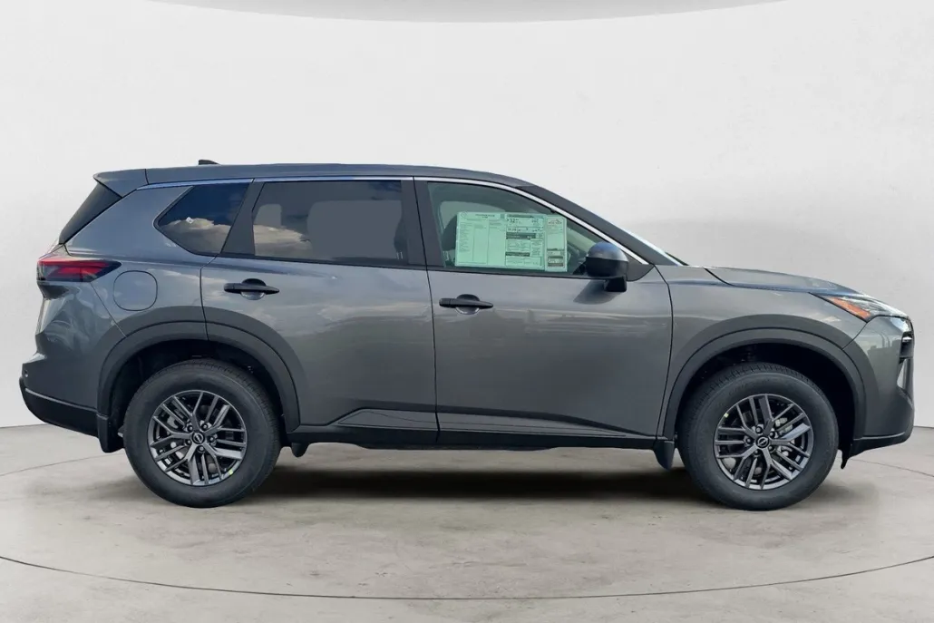 2026 Nissan Rogue S photo 1