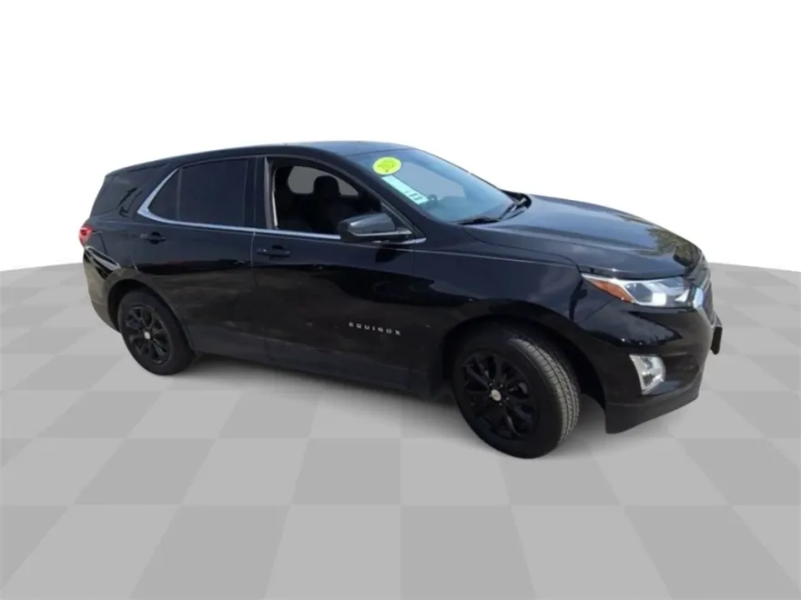 2020 Chevrolet Equinox LT photo 1