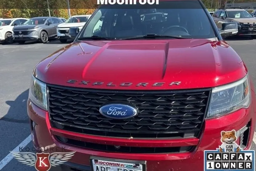 2018 Ford Explorer Sport photo 1