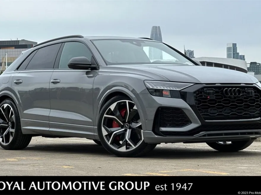 2024 Audi RS Q8 photo 1