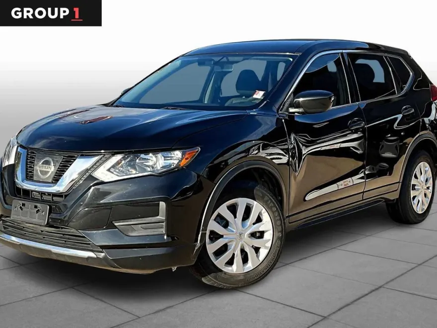 2017 Nissan Rogue S photo 1