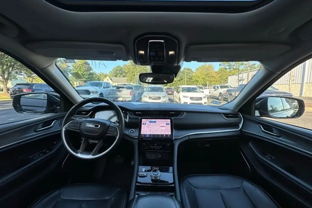 2021 Jeep Grand Cherokee Limited photo 1