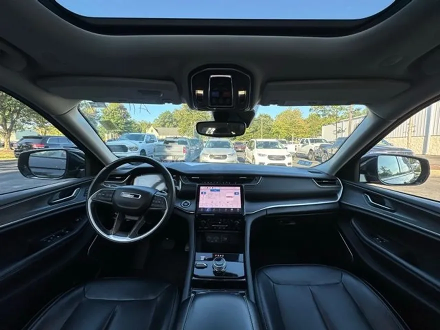 2021 Jeep Grand Cherokee Limited photo 1