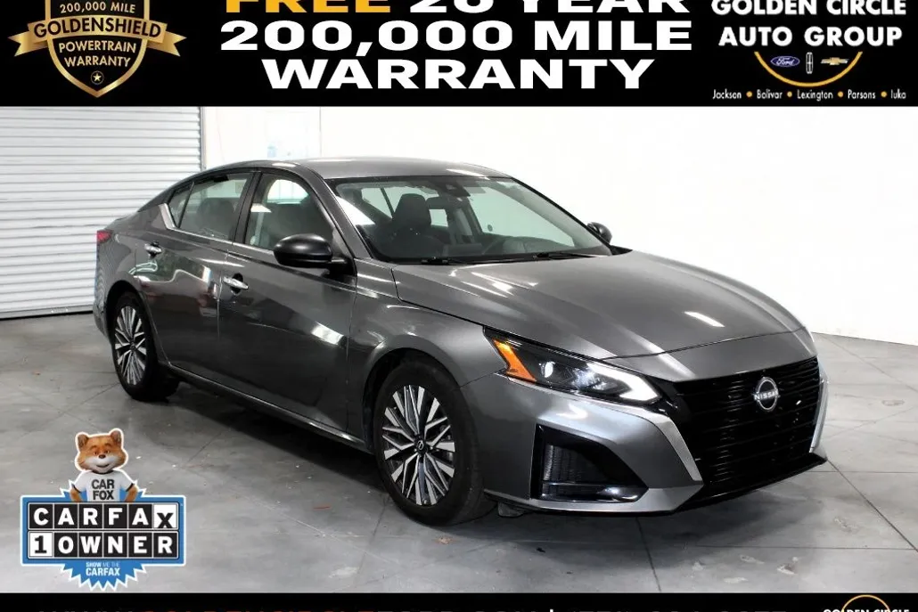 2024 Nissan Altima 2.5 SV photo 1