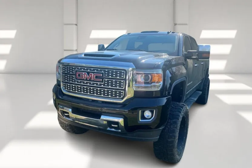 2018 Gmc Sierra 2500 HD Denali photo 1