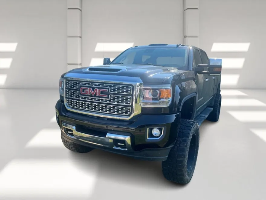 2018 Gmc Sierra 2500 HD Denali photo 1