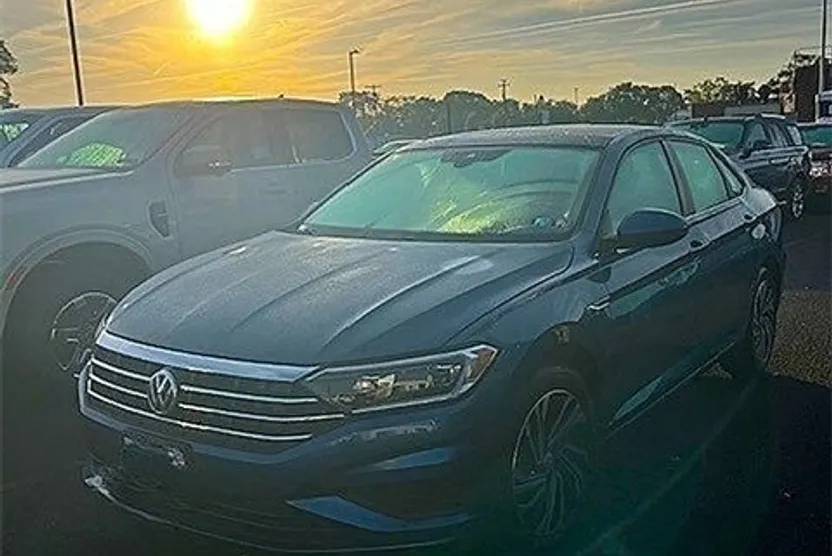 2020 Volkswagen Jetta SEL photo 1