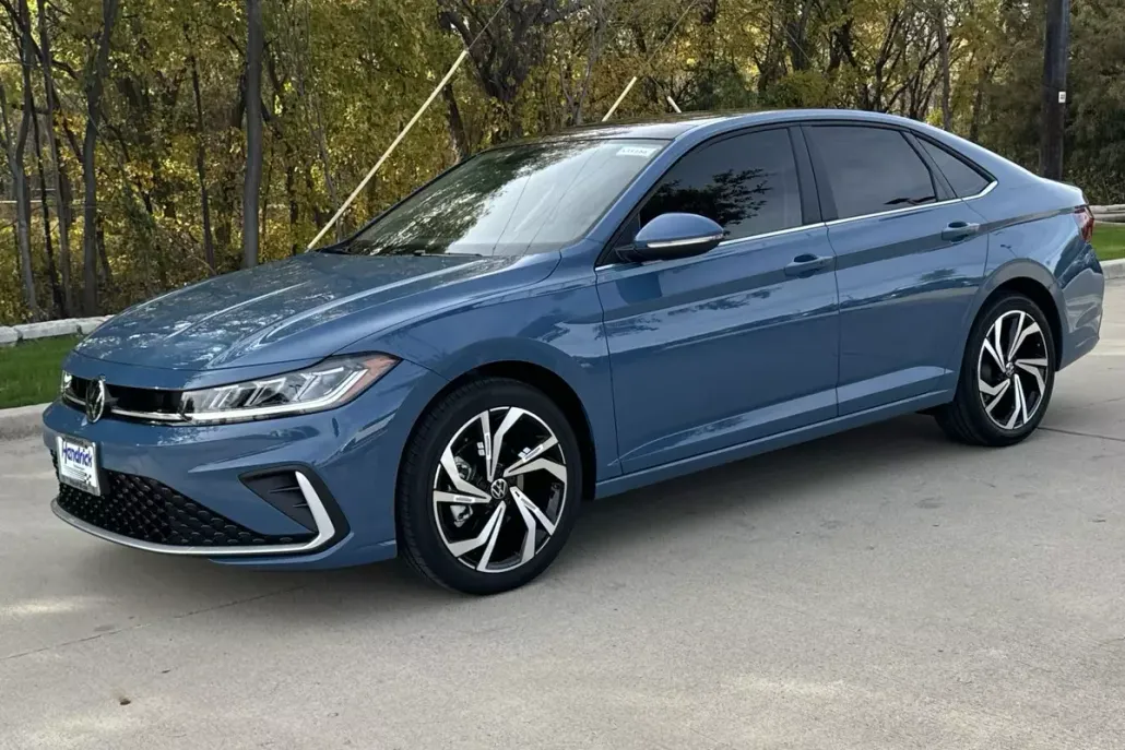 2025 Volkswagen Jetta 1.5T SEL photo 1