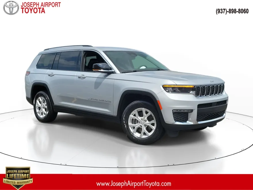 2023 Jeep Grand Cherokee Limited photo 1
