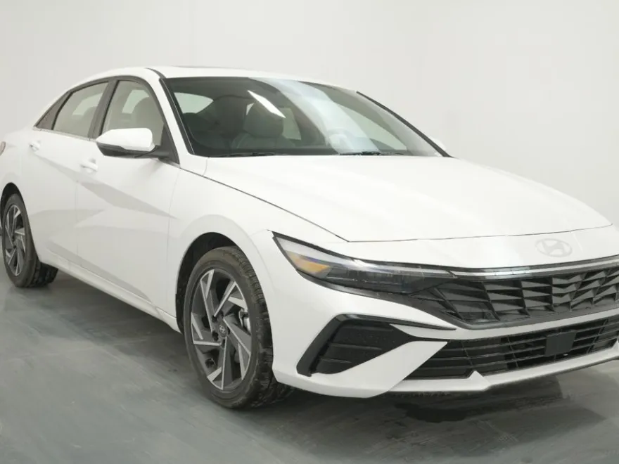 2025 Hyundai Elantra Hybrid Limited photo 1