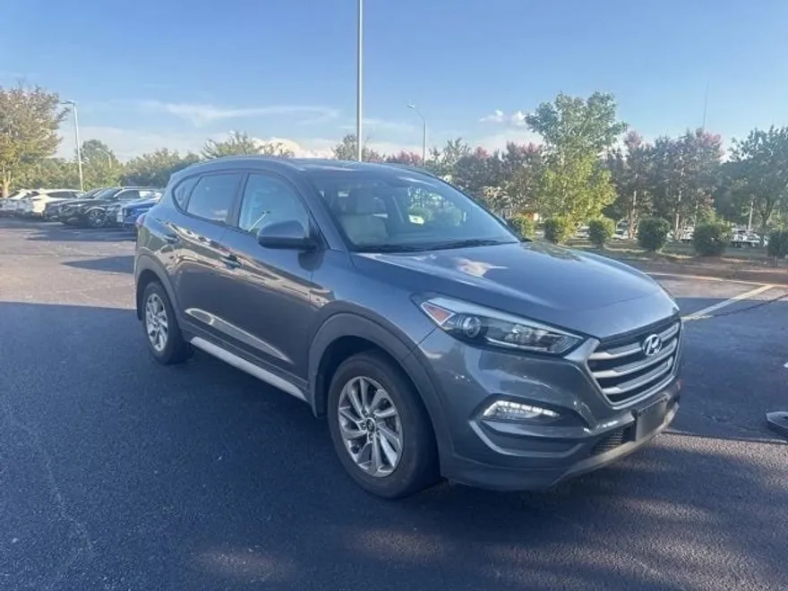2017 Hyundai Tucson SE photo 1