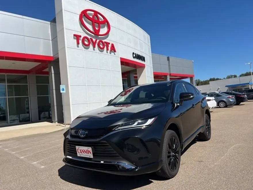 2023 Toyota Venza Limited photo 1