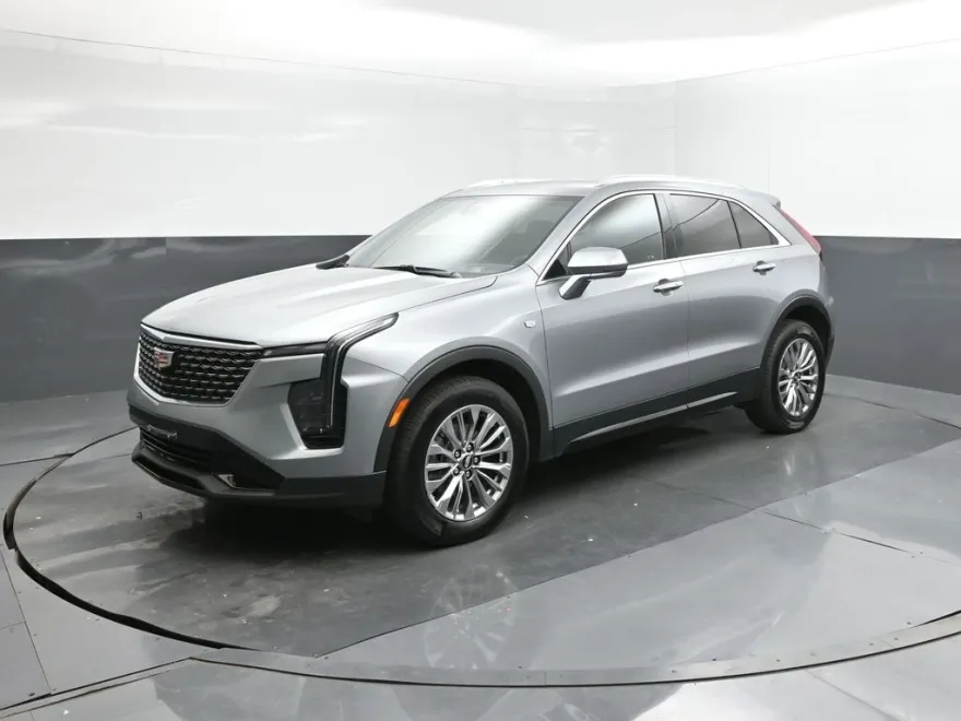 2024 Cadillac XT4 Premium Luxury photo 1