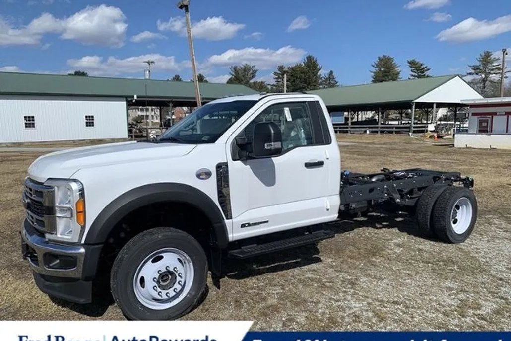 2023 Ford F-550 XL photo 1