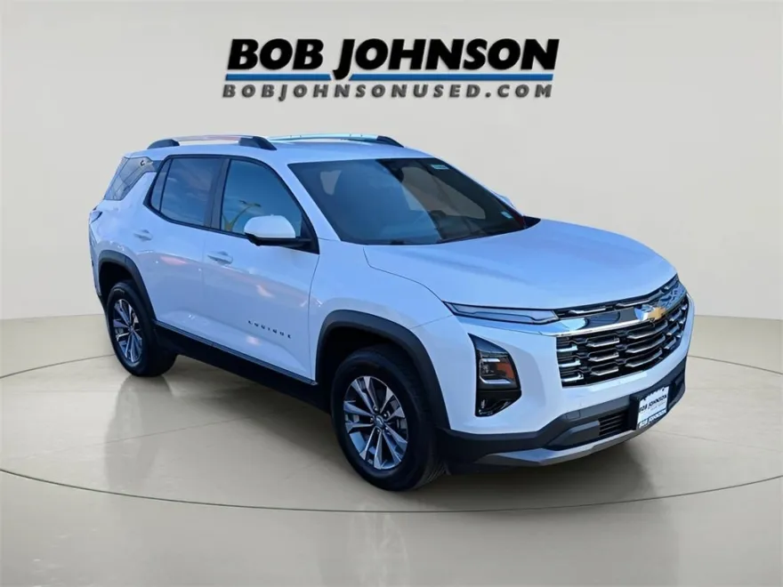 2025 Chevrolet Equinox LT photo 1
