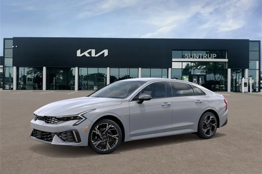 2026 Kia K5 GT-Line photo 1