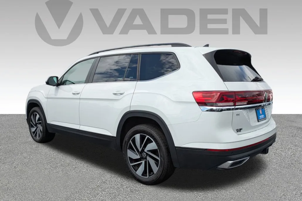 2024 Volkswagen Atlas SE Technology photo 1