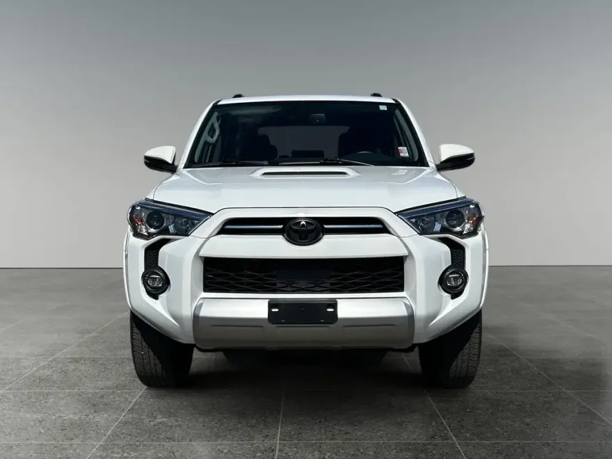 2023 Toyota 4Runner TRD Off-Road Premium photo 1