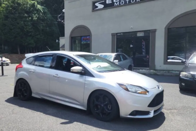 2014 Ford Focus ST photo 1