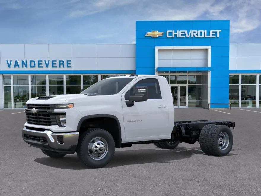 2025 Chevrolet Silverado 3500HD Work Truck photo 1