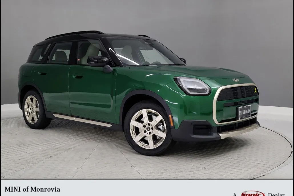 2025 Mini Countryman SE ALL4 Signature photo 1