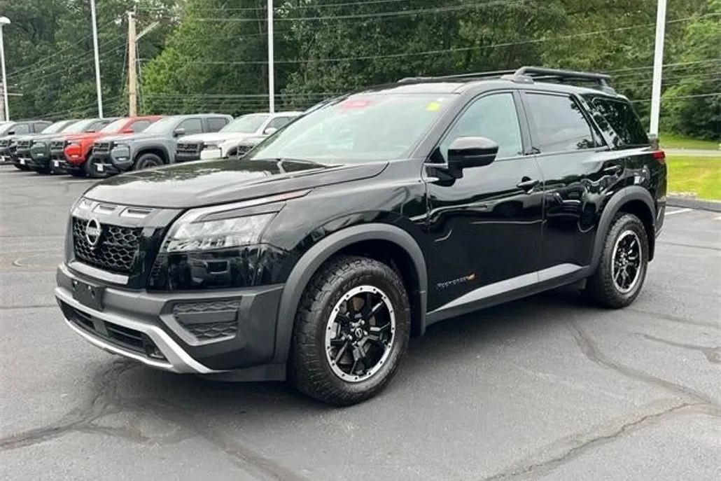 2023 Nissan Pathfinder Rock Creek photo 1