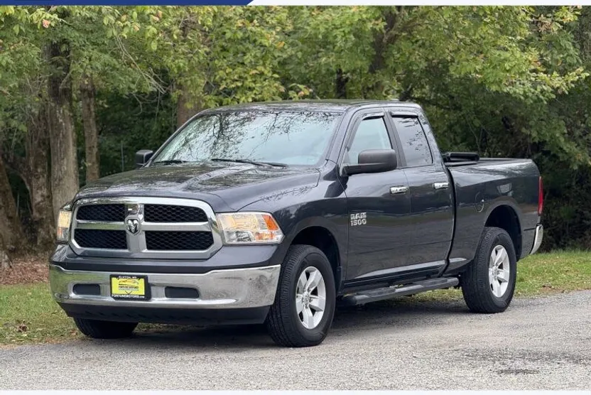 2016 Ram 1500 SLT photo 1