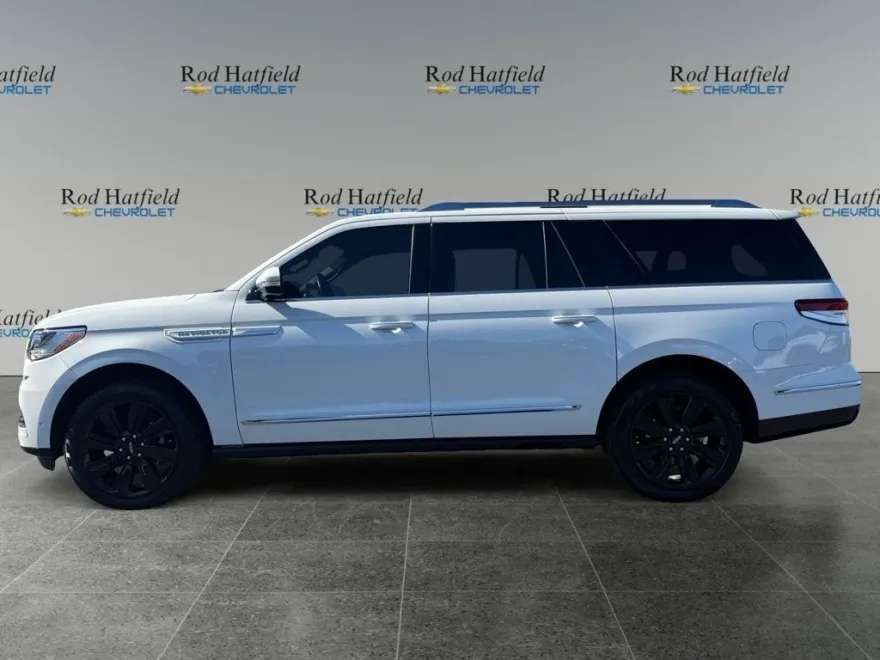 2024 Lincoln Navigator L Reserve photo 1
