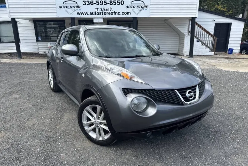 2013 Nissan Juke SL photo 1