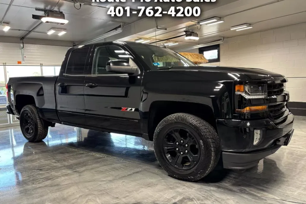 2019 Chevrolet Silverado 1500 Z71 photo 1