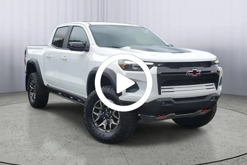 2023 Chevrolet Colorado ZR2 photo 1