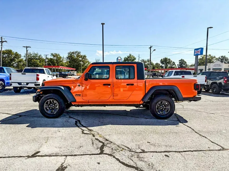 2025 Jeep Gladiator Sport photo 1