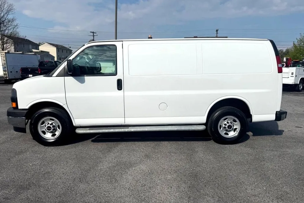 2021 Gmc Savana 2500 Cargo photo 1