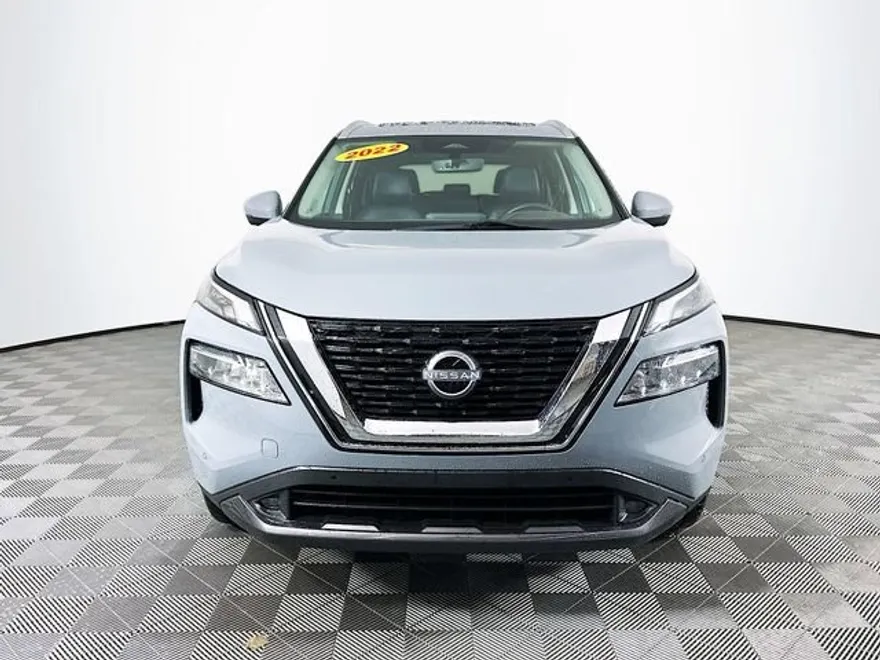 2022 Nissan Rogue SL photo 1